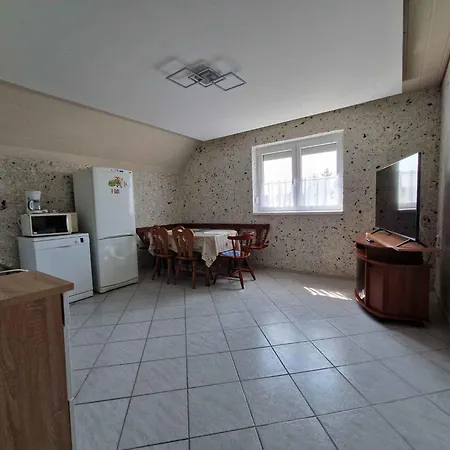 In - Balaton 19160 Balatonlelle