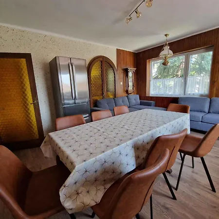 In Balatonlelle/balaton 19160 Apartmán