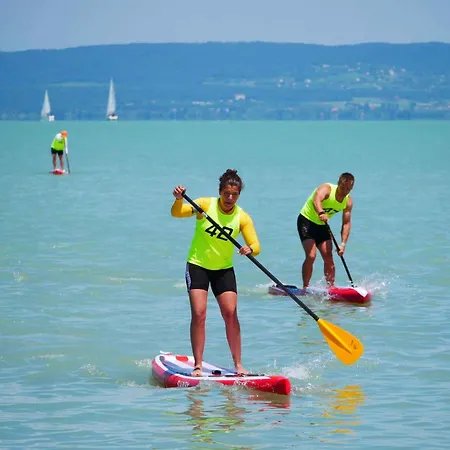 In Balatonlelle/balaton 19160 בלטונללה