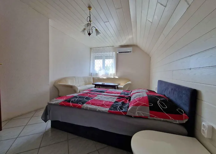 In - Balaton 19160 Apartment